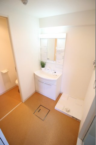 グランシャリオⅡの洗面所|※お部屋により仕様が異なります。