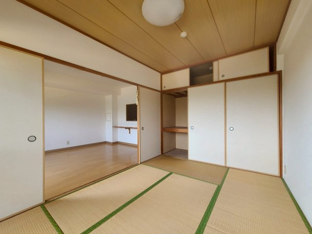ライオンズマンション朝霧北の内装