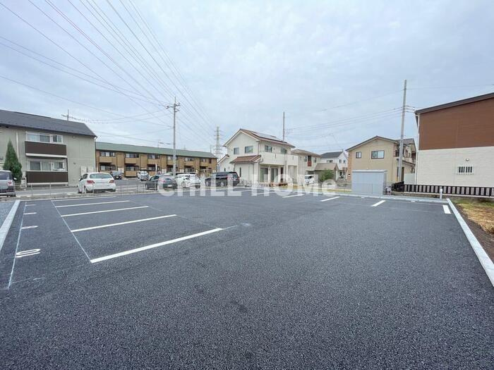 エスポワール・セレーノ　Ⅰの駐車場|当社、チルホームのHPもご覧ください(^^)/物件情報多数♪