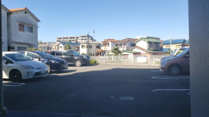 西舞子壱番館の駐車場|☆神戸市垂水区　西舞子壱番館☆