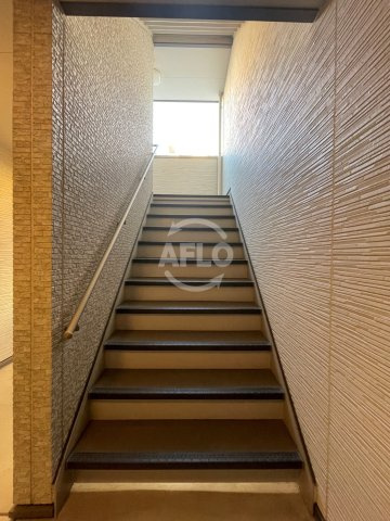 フジパレス今川V番館のその他共用部分|フジパレス今川Ⅴ番館　階段