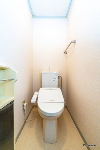 フレマリール若宮のトイレ|トイレ　ウォシュレット付き。