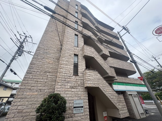 狛江市中和泉５丁目の賃貸マンションの外観
