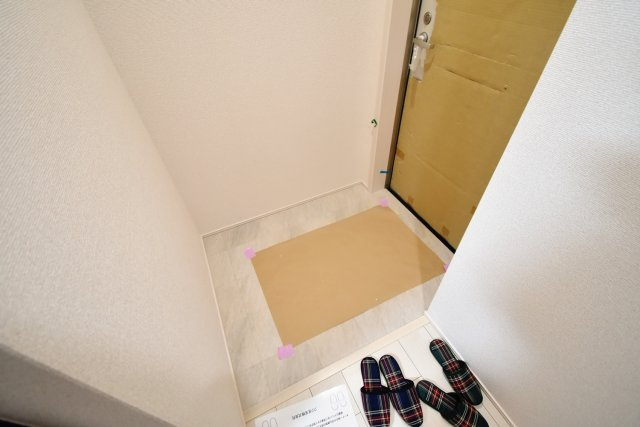 フジパレスヴェールの玄関