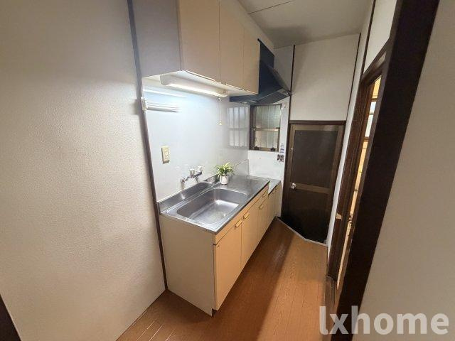 明香住宅のキッチン