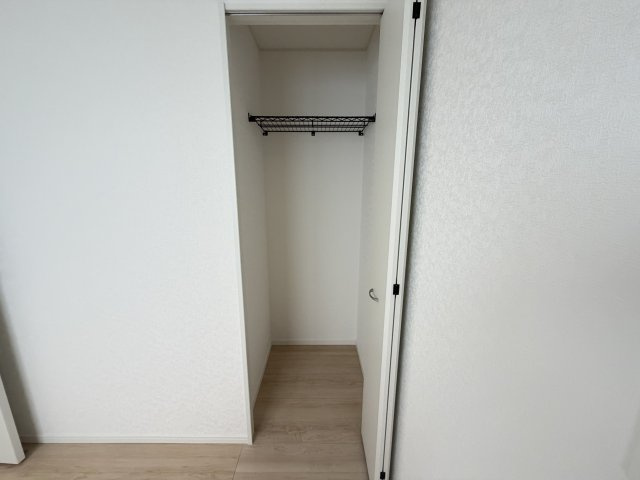 浦添市西原　第6（全2棟）ラスト2号棟の収納|2号棟　洋室3.7帖＋CL付き♪