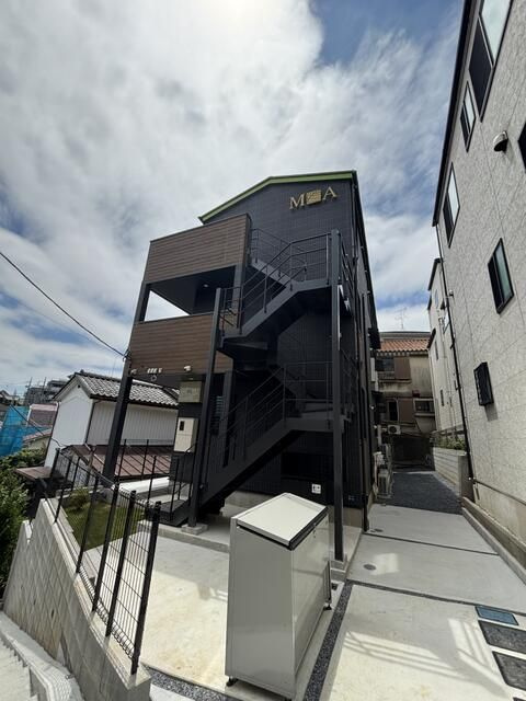 モダンアパートメント上板橋の外観