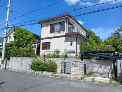 【外観】 | 津々山台1丁目 戸建 | お車の駐車もしやすい立地です！