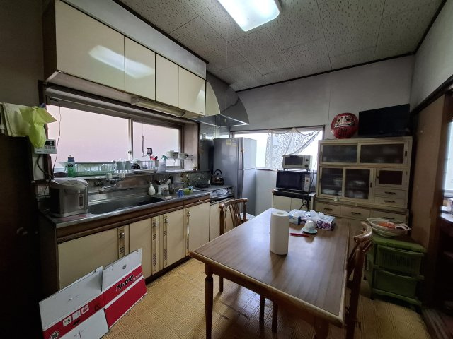 高崎市吉井町長根中古住宅のキッチン