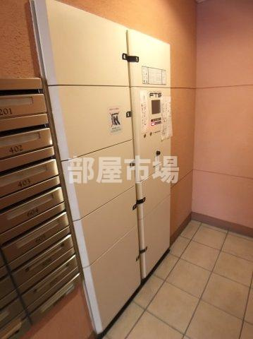 ライジングプレイス浅草参番館のその他共用部分|宅配ボックス