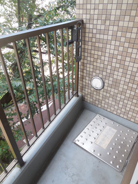プチヒルズ西小山のバルコニー