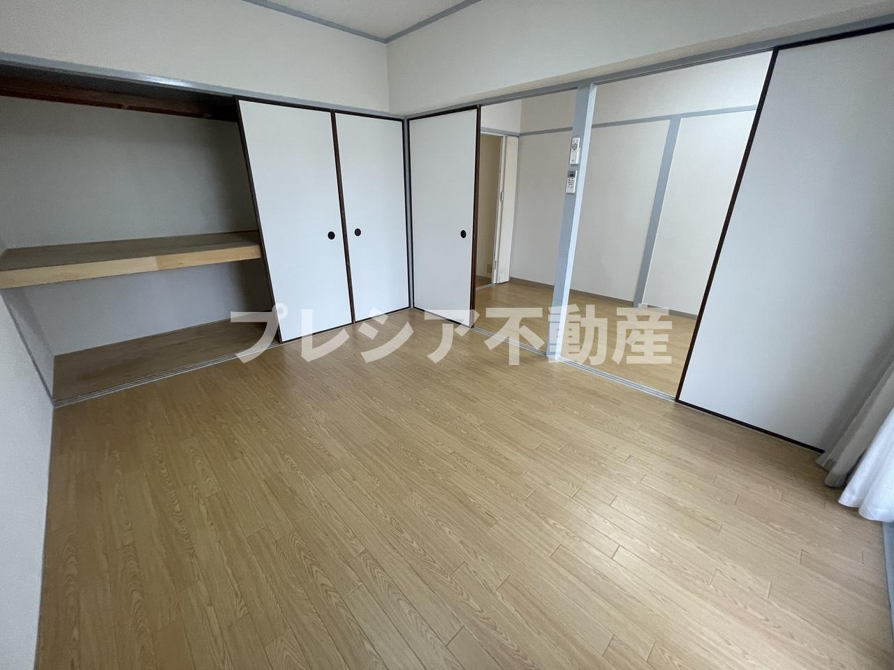 恒風園マンションの寝室