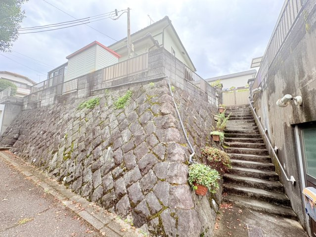 神戸市北区唐櫃台4丁目の外観|周辺は落ち着いた街並みの住宅地！子育てがしやすい住環境です！お気軽にお問合せ下さい♪
住宅ローンのご相談も大歓迎です♪