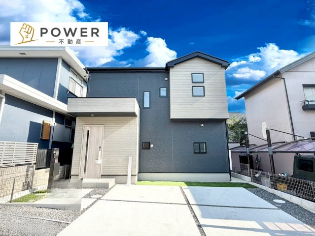グラファーレ　大府市梶田町の外観|落ち着いた色合いと上品な質感の外観は、家族の成長とともに永く愛せるデザインを実現しています。