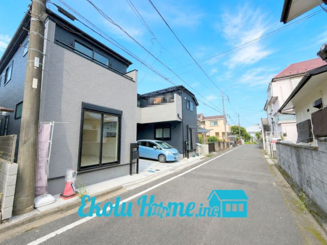 青梅市末広町　全2棟　1号棟の前面道路含む現地写真|2026年8月撮影