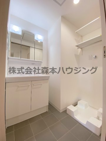 【洗面所】 | 　ラモーナ雁屋西町 | 脱衣スペースもあります