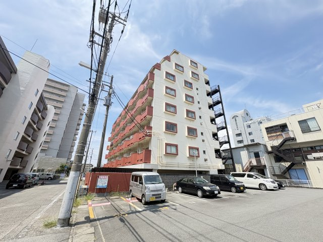 パスコ・グランドマンション沼津の外観|駅も近く、生活しやすい環境です。
