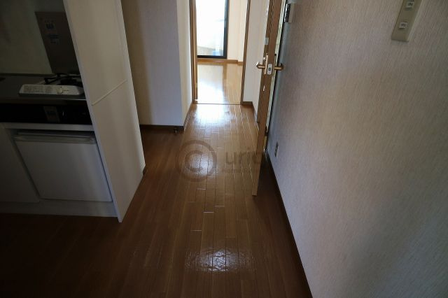 神戸市灘区森後町３丁目の賃貸マンションの居間・リビング