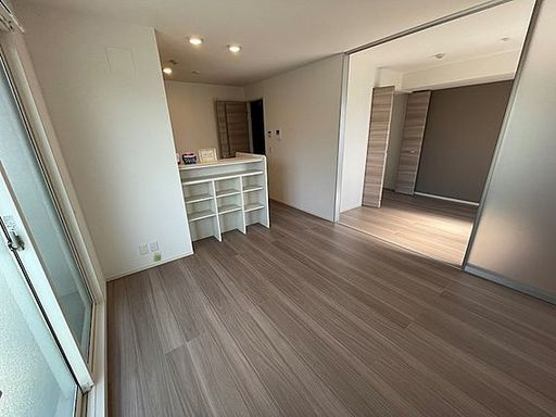 神戸市東灘区本山中町２丁目のアパートの居間・リビング