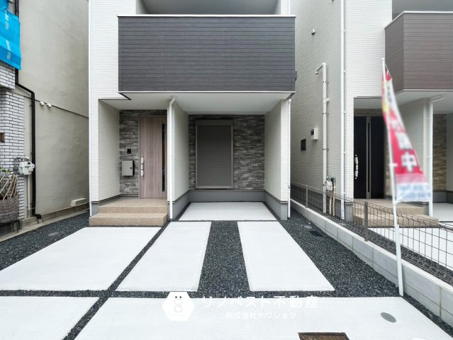 東大阪市南上小阪1期の駐車場|【リノベスト不動産】女性スタッフ・男性スタッフ共に活躍中！

