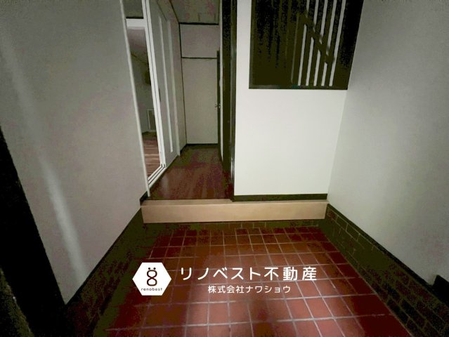 東大阪市山手町の玄関|お好みのシューズボックスを設置してください♪
