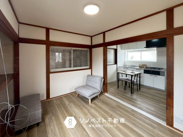 東大阪市吉田3丁目の居間・リビング|約5帖のLDK。
隣接する洋室と併せて使うのがおすすめです♪