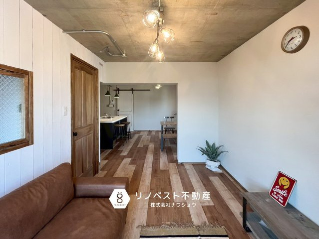 プレジデント東大阪第1棟のダイニング|南向き採光で室内は明るく開放的。
休日はまったり朝食を摂るのが理想ですね♪
