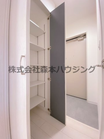 【収納】 | 　ラモーナ雁屋西町 | シューズクローゼットついてます