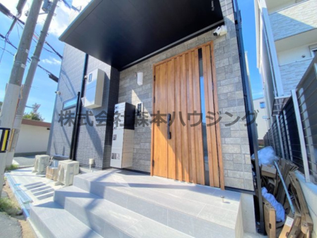 【エントランス】 | 　ラモーナ雁屋西町 | 毎日通るエントランスはこのようになっています