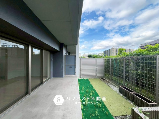 メイツブランヴェリテ若江岩田のバルコニー|【リノベスト不動産】テナント（事業用）物件のご紹介も可能です。事務所移転・新規開業等お気軽にご相談ください♪