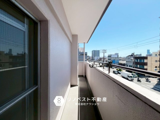 シャルマンコーポ今里のバルコニー|【リノベスト不動産】土日祝も営業中！HPより来店予約も可能です◎