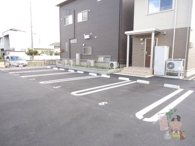 メナージュ　Ａの駐車場