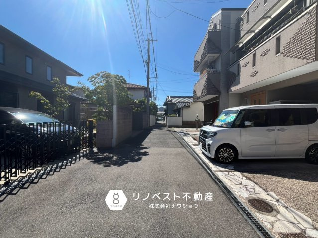 東大阪市中新開1丁目の前面道路含む現地写真|【リノベスト不動産】弊社では売却のご相談も受付中！まずは一度ご相談ください♪
