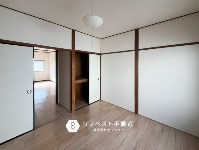東大阪市南上小阪の洋室|2階洋室は各部屋独立しており、プライバシーを守れます♪