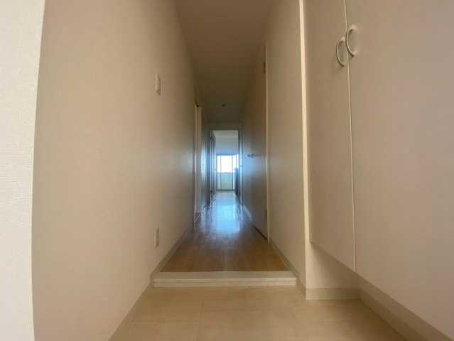 LuoMaroon（ルオマルーン）の玄関
