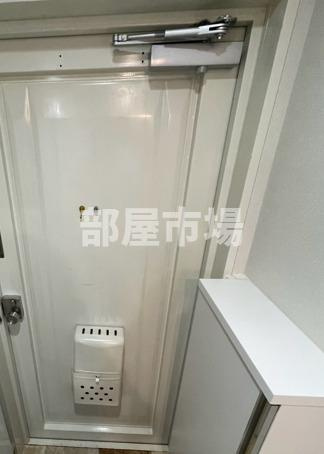 ライオンズマンション浅草公園の玄関