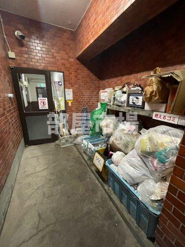 ライオンズマンション浅草公園のその他共用部分|敷地内ゴミ置き場
