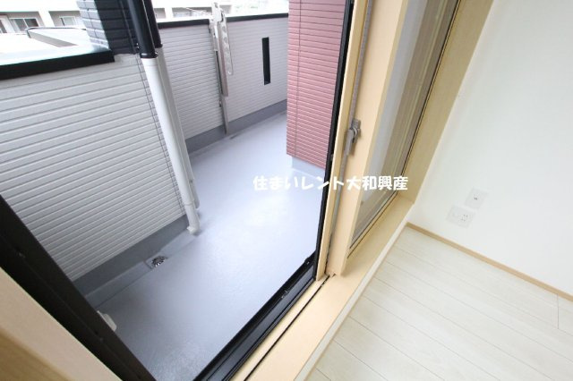 タンドゥルマンのバルコニー