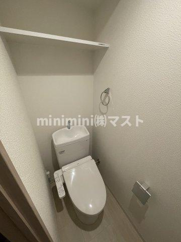 大阪市生野区新今里５丁目の賃貸マンションのトイレ