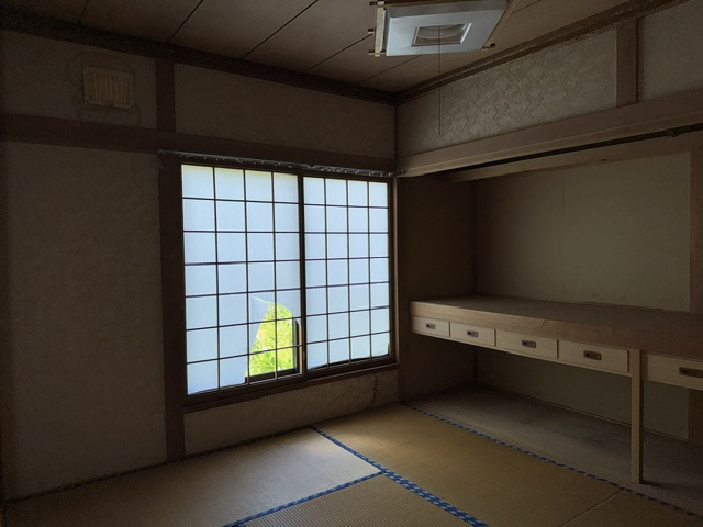 網走市駒場南３丁目　売家の和室|北西の和室と物入です。