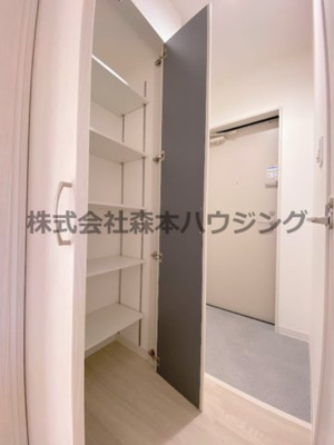 【収納】 | 　ラモーナ雁屋西町 | シューズクローゼットついてます