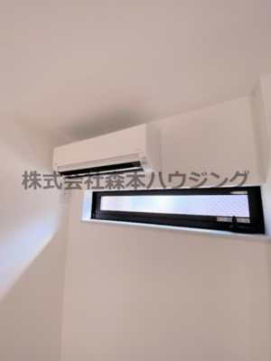 【設備】 | 　ラモーナ雁屋西町 | エアコンついてます