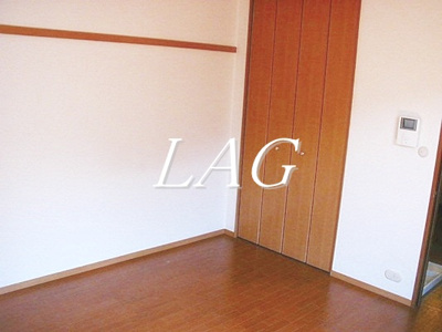 【居間・リビング】 | ピアリヴェール | 洋室のお部屋です。