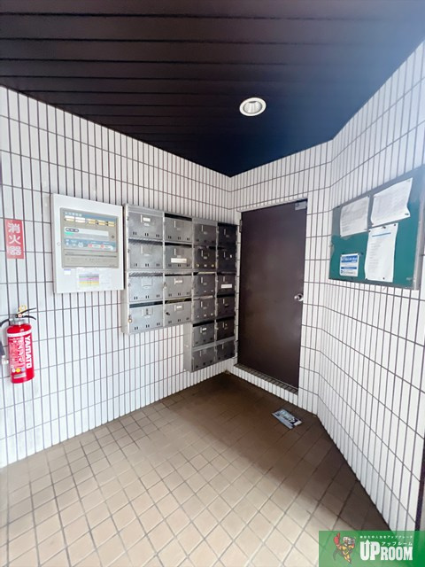 エステート若葉のロビー