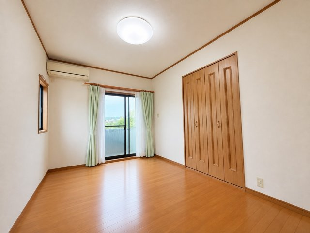 常陸太田市中古戸建の洋室