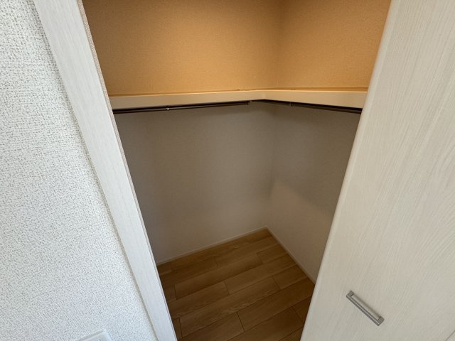 グラン・パティオⅢの収納|ウォークインクローゼット（同型タイプ）