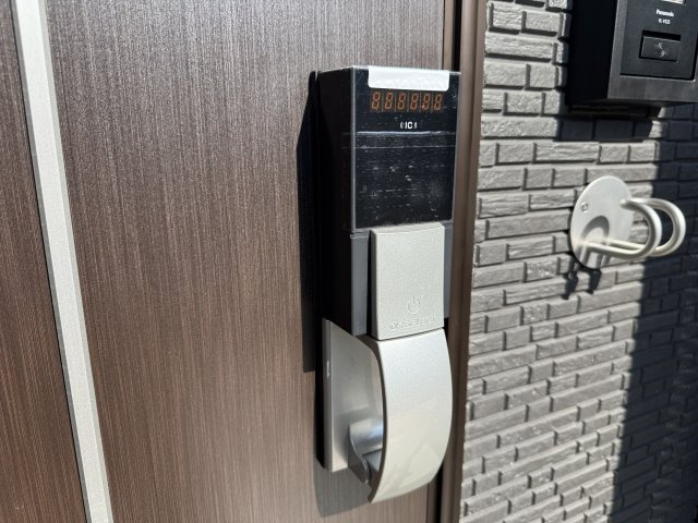 グラン・パティオⅢのセキュリティ|電子ロック（同型タイプ）