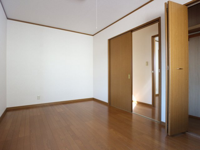 田代貸家(2階建て)の洋室