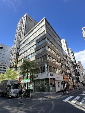 銀友ビルの外観