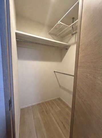 ウエリス世田谷砧の収納|洋室6.5帖 ※室内写真は家具や小物を消すAI 生成を含むため、実際とは異なる場合があります